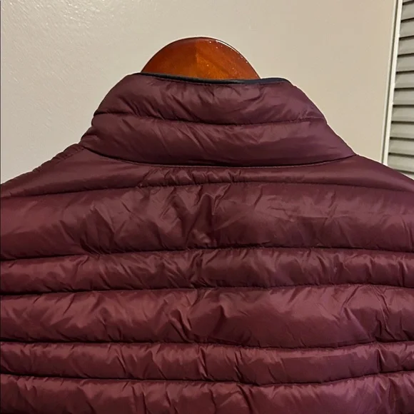 Armani Exchange Burgundy Quilted Vest - Picture 6 of 12